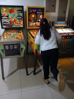 2pinballmachinesand1964wurlitzerjukebox.RichardBlankCostaRicaCollection061a6.jpg