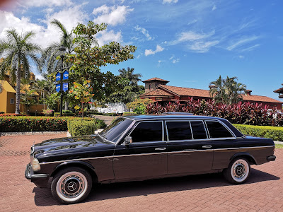 PACIFICCOASTCOSTARICA.LIMOUSINEW123MERCEDESRIDE.jpg