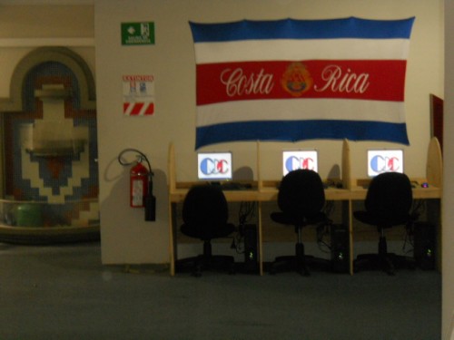 COSTARICAFLAGCALLCENTER.jpg