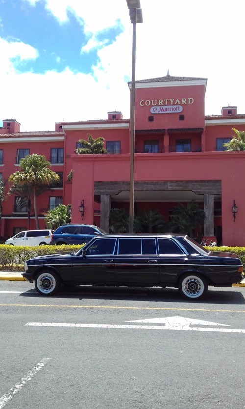 CourtyardbyMarriottSanJoseEscazuCOSTARICALIMOSINA.jpg