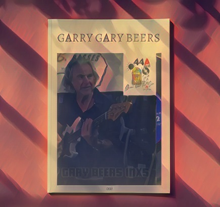 GARRYGARYBEERSINXSprovocativeperformancevideoShinelikethesunIgniFerroque.jpg