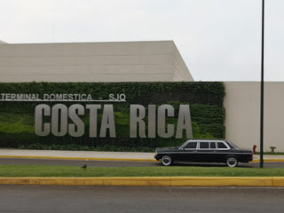 TerminalDomesticaSJO.COSTARICAMERCEDES300DLIMOUSINEAIRPORTSERVICE.jpg